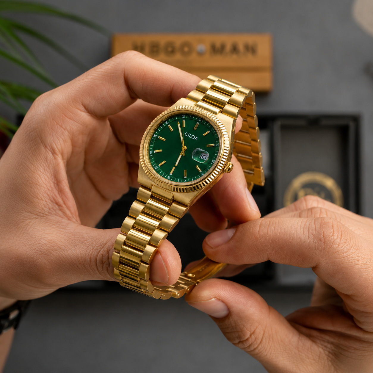 Royal Crown Timepiece