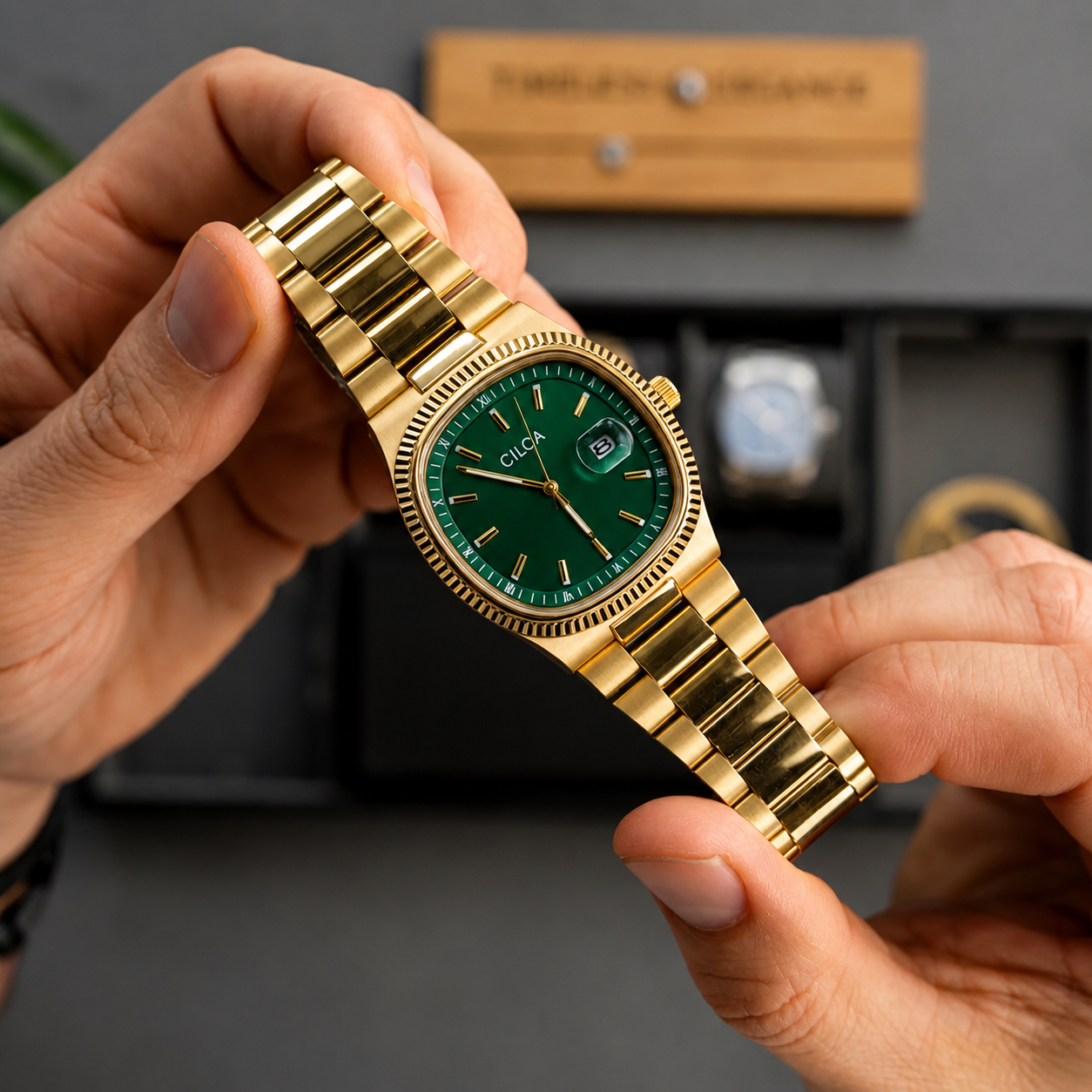 Royal Crown Timepiece