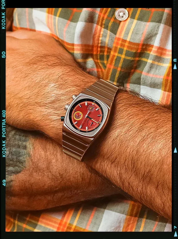 Retro Edge Timepiece