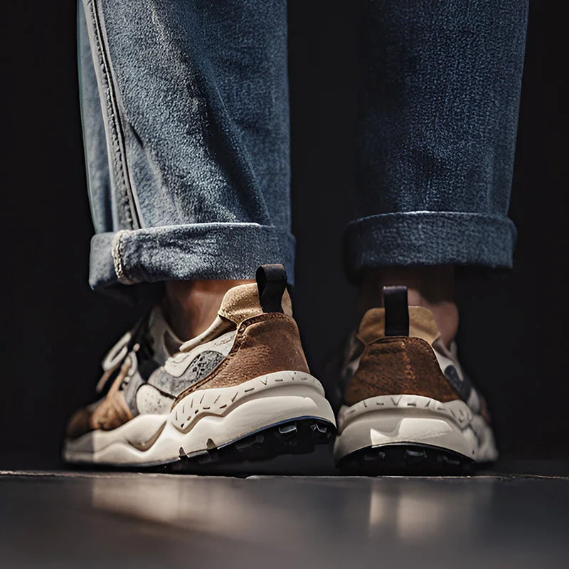 Retro Peak Runners