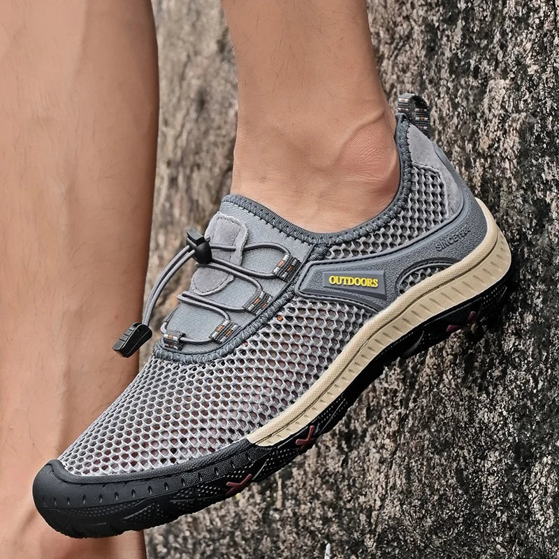 Flex Trail Outdoor Sneakers