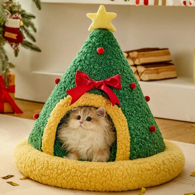 Holly Jolly Pet Nest