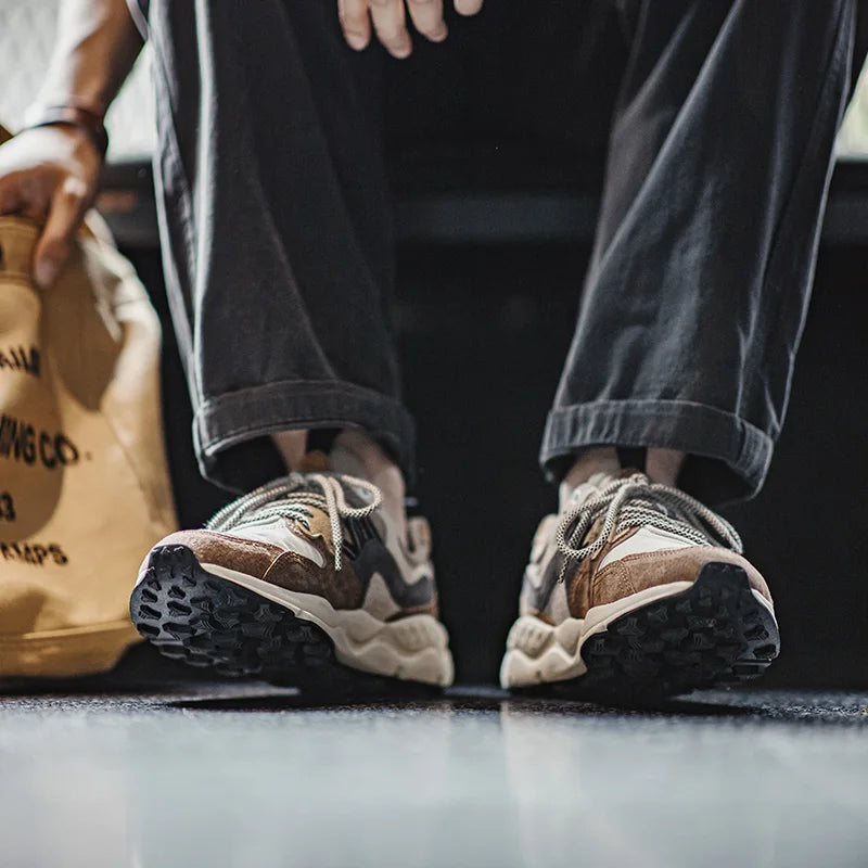Retro Peak Runners