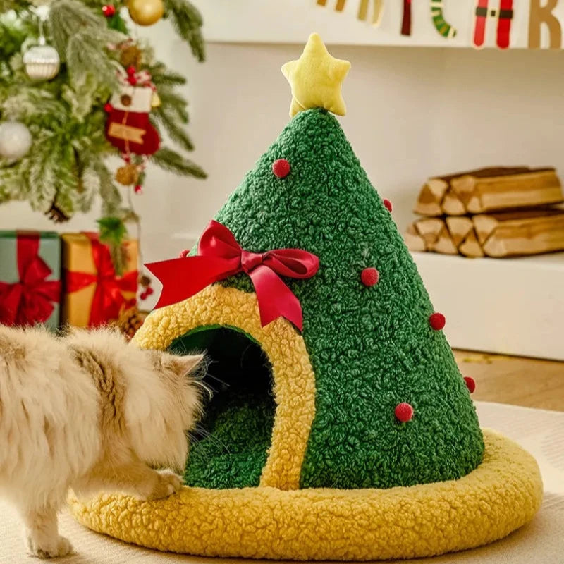 Holly Jolly Pet Nest