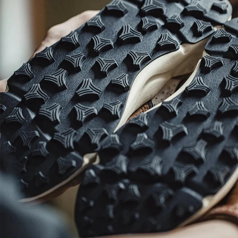 Retro Peak Runners