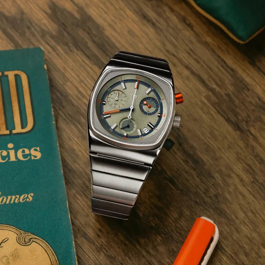 Retro Edge Timepiece