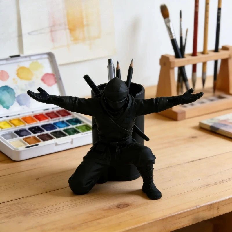 Master Warrior Pen Holder