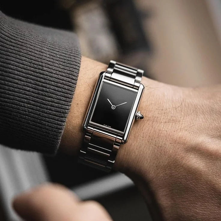 Elegant Quartz Leather Watch